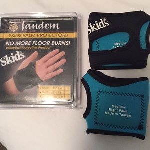 Tandem skids palm protectors